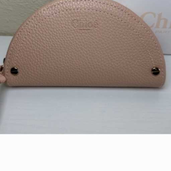 HOST 💜 MODERATOR 💜 FEATURED SELLER 💜 FEBRUARY 3-8 GIVEAWAY 💰🤑 - Picture 3 of 6